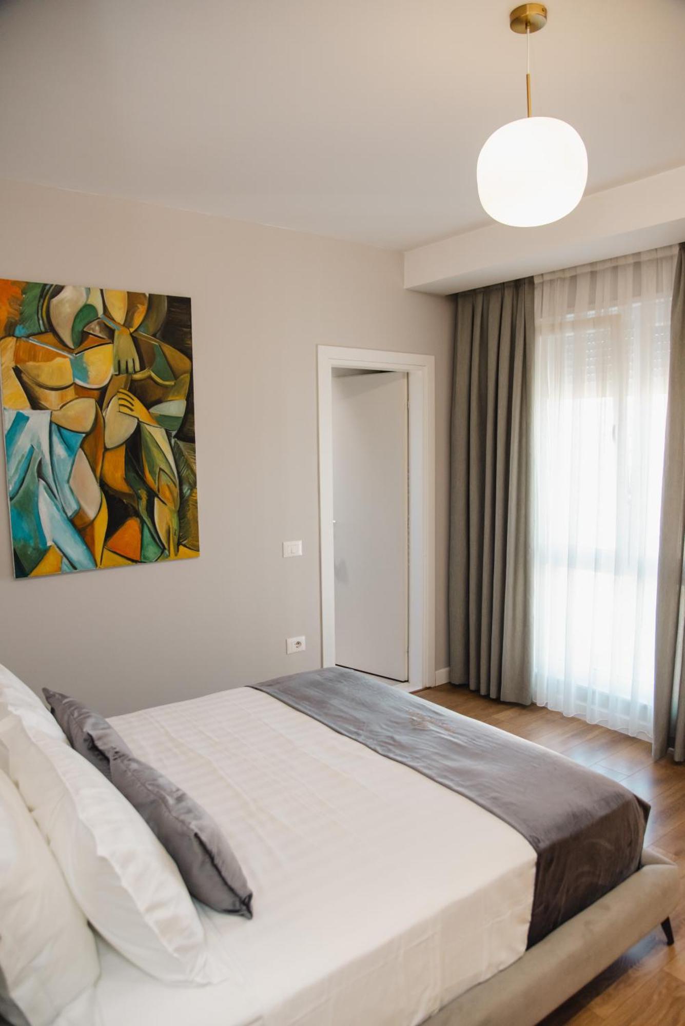 Leilighet Luxe Haven Tiranë